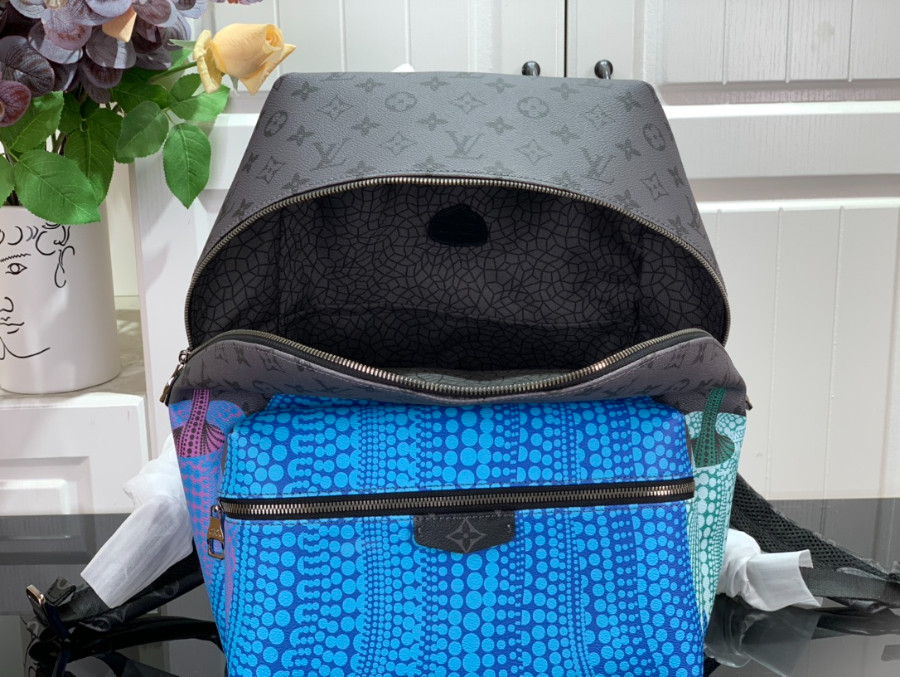 루이비통 YK 디스커버리 백팩 M46440 304020cm4.jpg