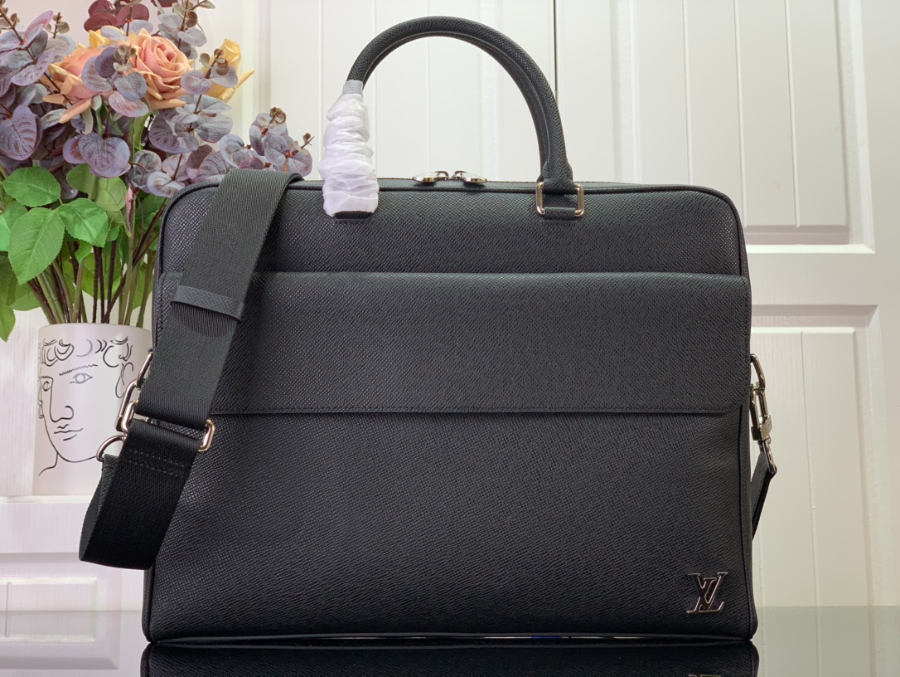 루이비통 알렉스 브리프 타이가 서류가방 M30440 3829.57cm1.jpg