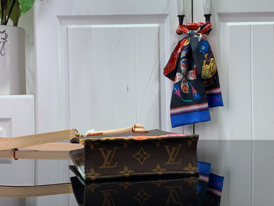 루이비통 YK 쁘띠 삭 플라 14175cm4.jpg