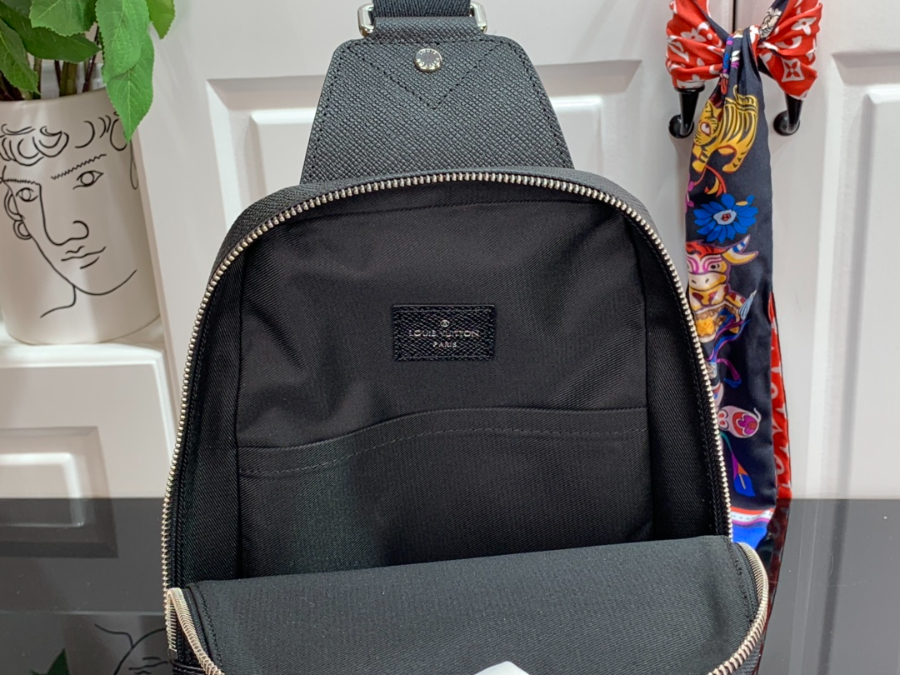 루이비통 에비뉴 슬링백 M30443 203110cm5.jpg