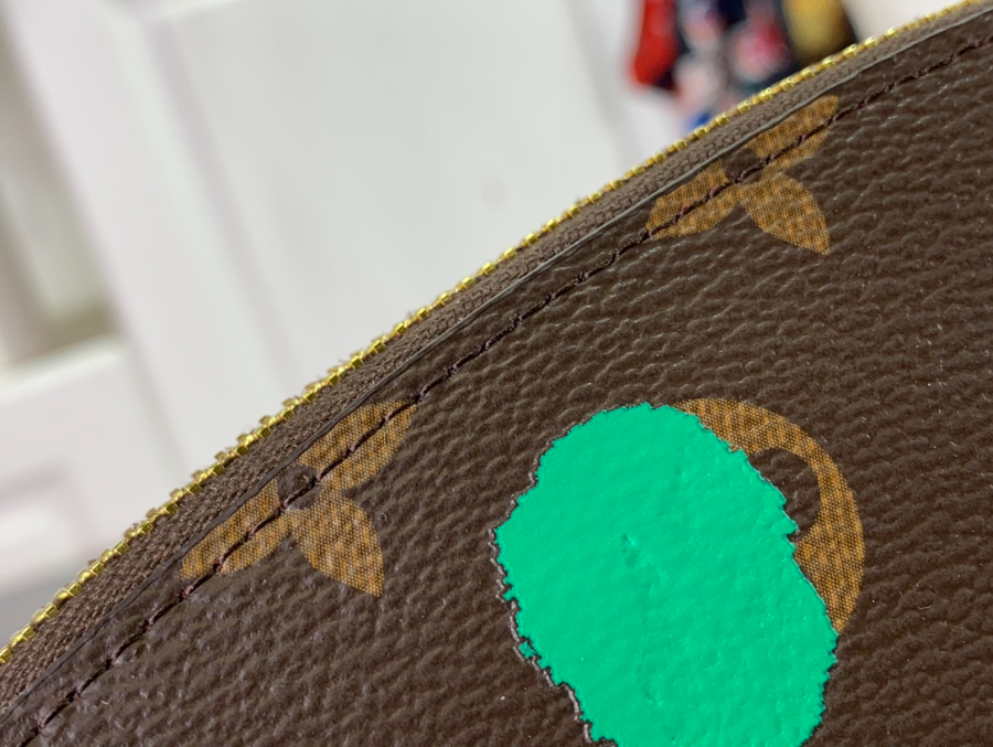 루이비통 YK 코스메틱 파우치 M81895 17611.5cm7.jpg