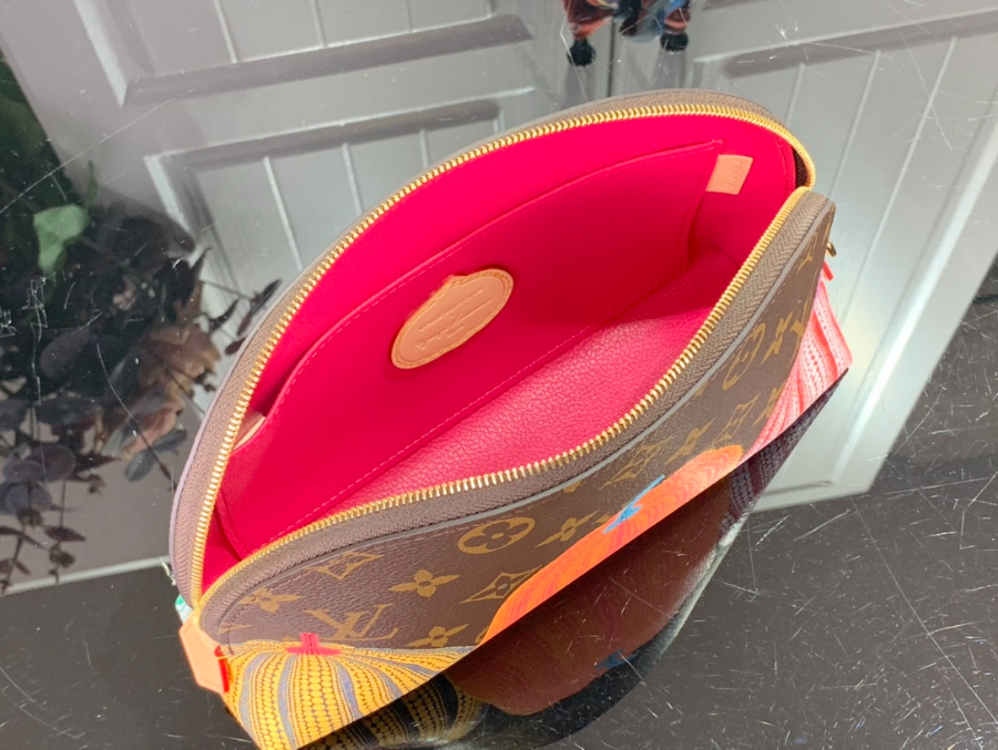 루이비통 YK 쿠사마야요이 코스메틱 파우치 M46472 24176cm5.jpg