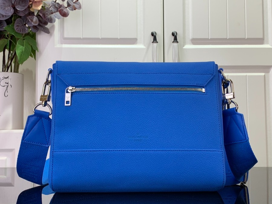 루이비통 에어로그램 메신저백 블루 30.52410cm M570802.jpg