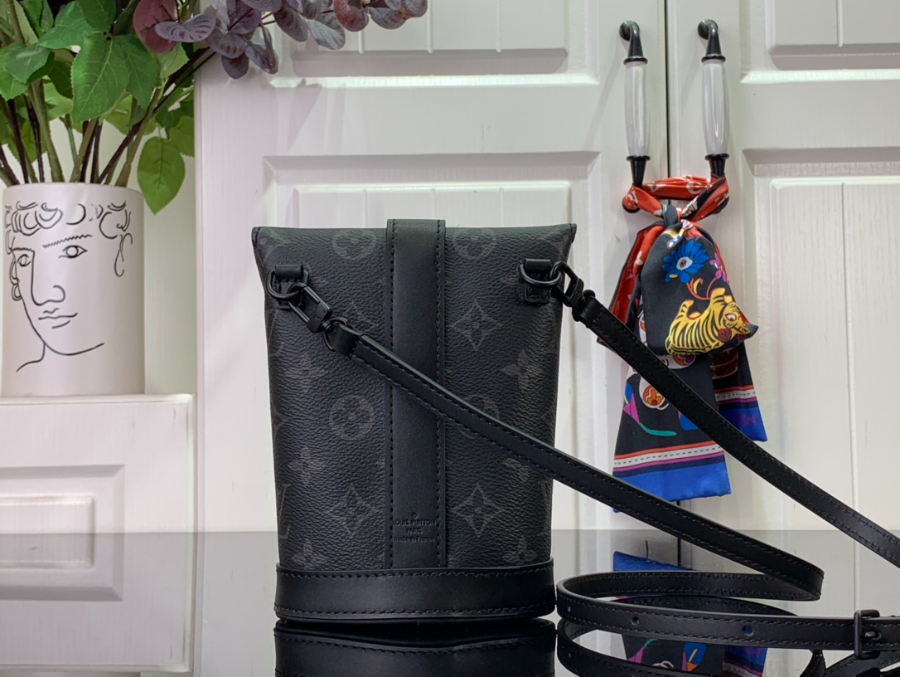 루이비통 엔벨로프 파우치 모노그램 M11613 12.5188.5cm 블랙2.jpg