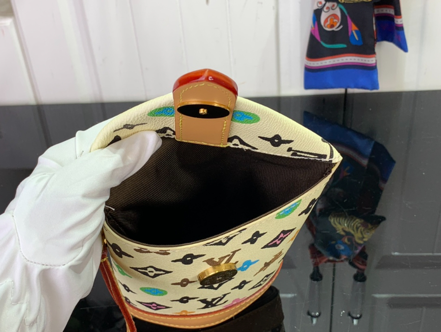 루이비통 엔벨로프 파우치 모노그램 M83344 12.5188.5cm 아이보리4.jpg