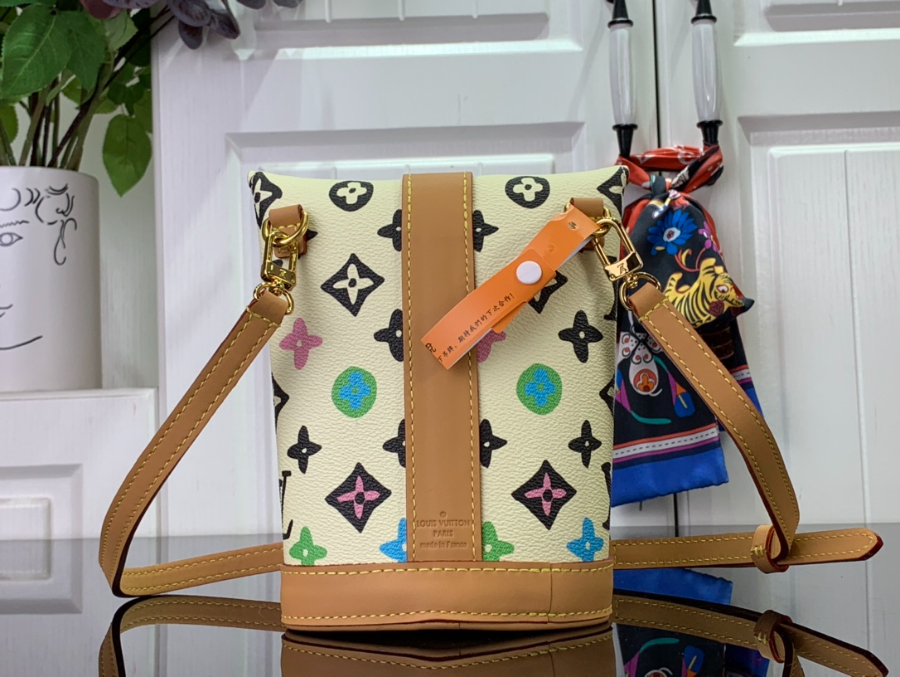 루이비통 엔벨로프 파우치 모노그램 M83344 12.5188.5cm 아이보리2.jpg