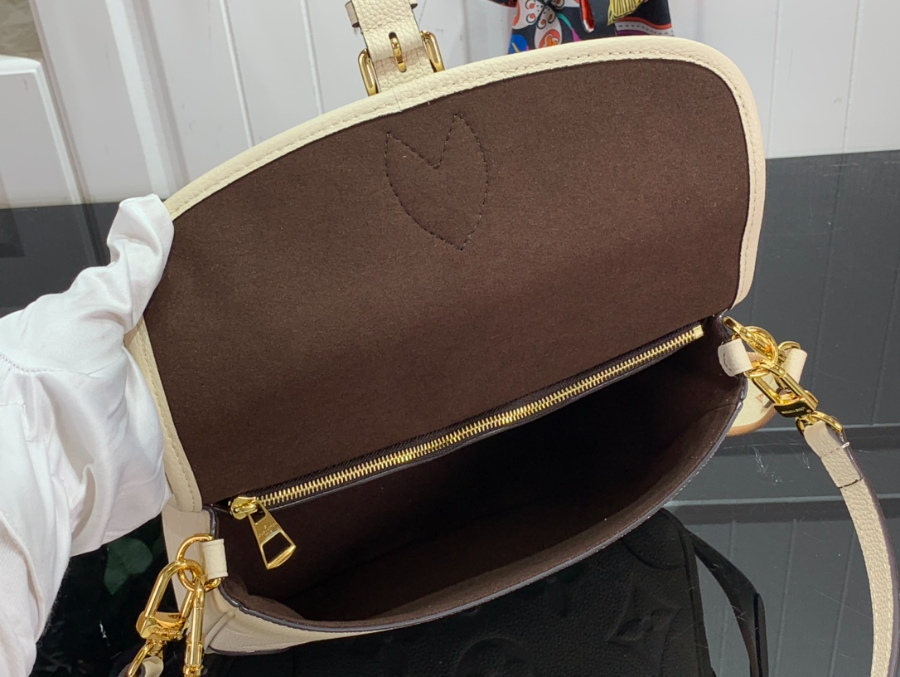 루이비통 다이앤 M46388 45985 2컬러 23168.5cm5.jpg