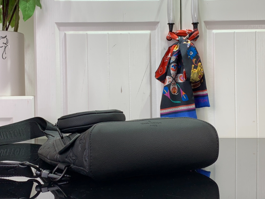 루이비통 듀오 슬링 백 M21890 20426cm4.jpg