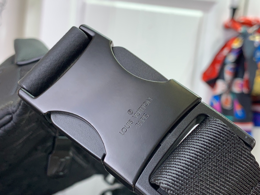 루이비통 디스커버리 범백 M46036 44159cm6.jpg