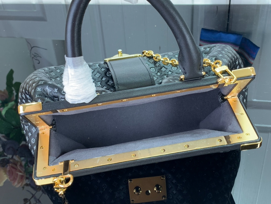 루이비통 모노그램 클러치 M22327 M22326 3컬러 281410cm5.jpg