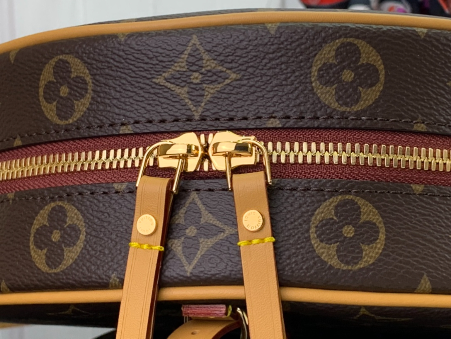 루이비통 부아뜨 샤포 수플 M45647 M52294 2종 2022.58cm8.jpg