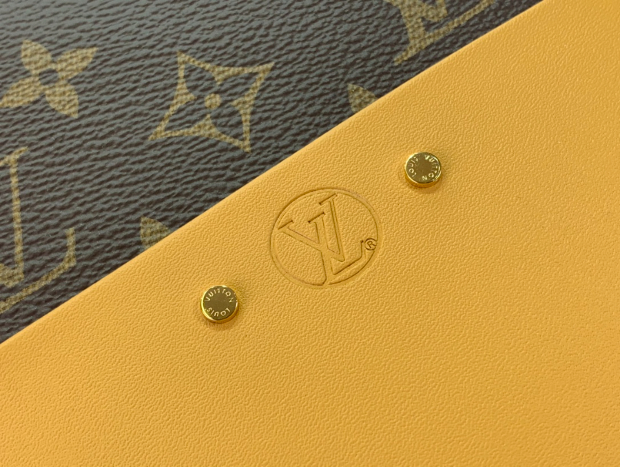 루이비통 부아뜨 샤포 수플 M45647 M52294 2종 2022.58cm7.jpg