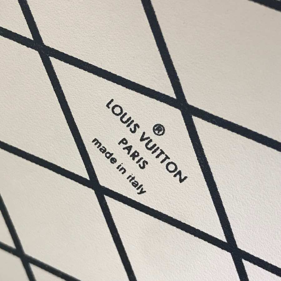 루이비통 쁘띠뜨 부아뜨 샤포 모노그램 M43514 17.516.57.5cm 2컬러9.jpg