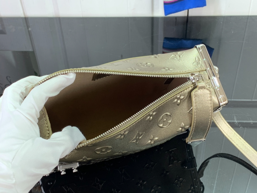 루이비통 사이드 트렁크 M21477 21146cm5.jpg