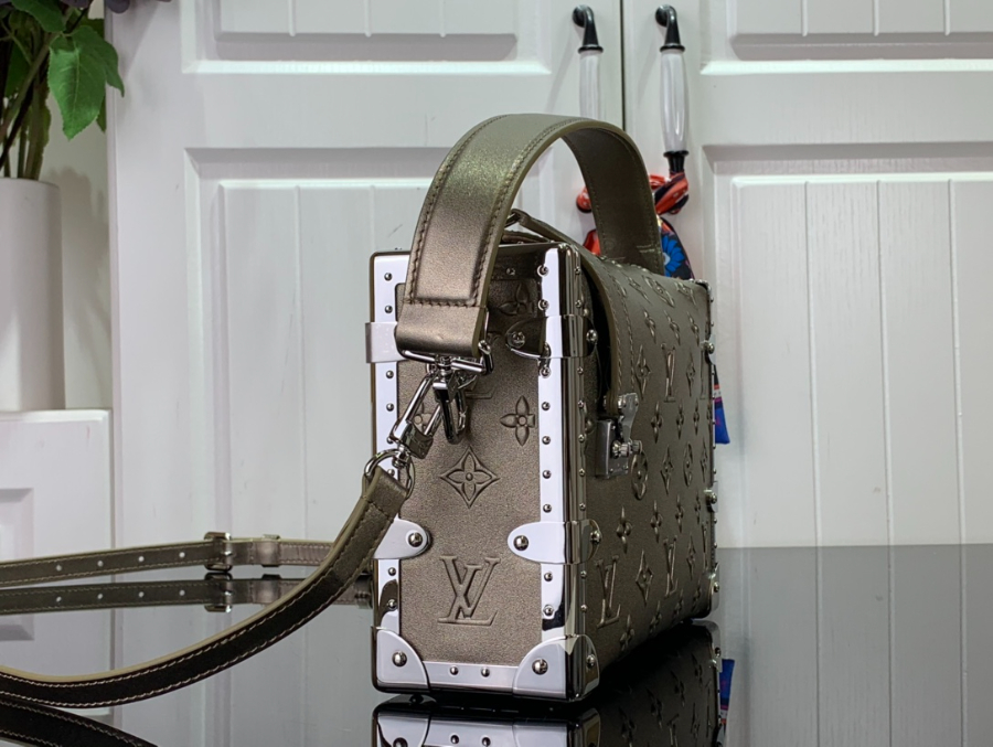 루이비통 사이드 트렁크 M21477 21146cm3.jpg