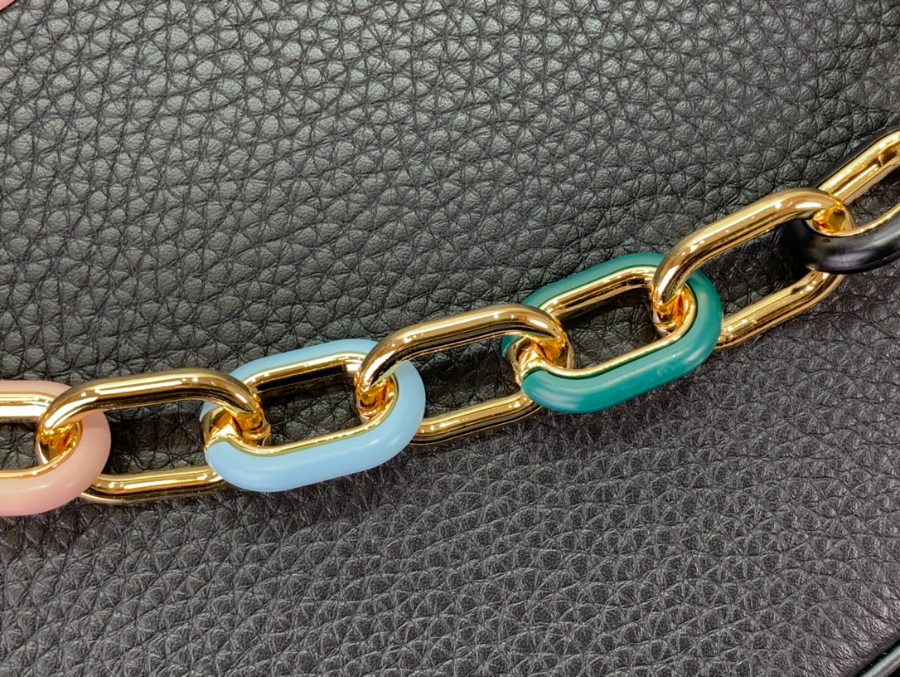 루이비통 카퓌신 BB M21798 M21641 1사이즈 블랙9.jpg