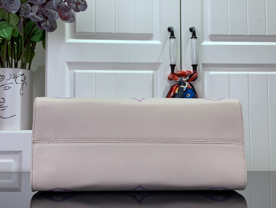 루이비통 온더고 MM 바이컬러 모노그램 앙프렝뜨 레더 라떼 버블 티 352714cm M45595 M239374.jpg