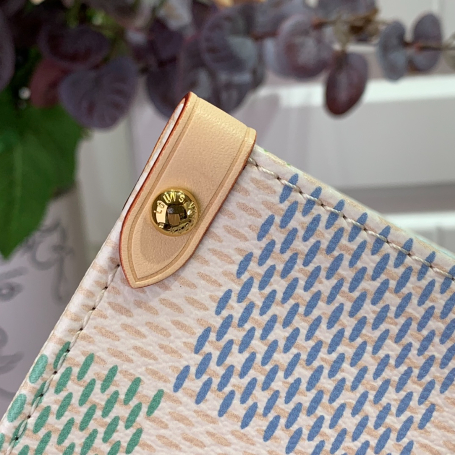 루이비통 온더고 MM 피스타치오 352714cm N405186.jpg