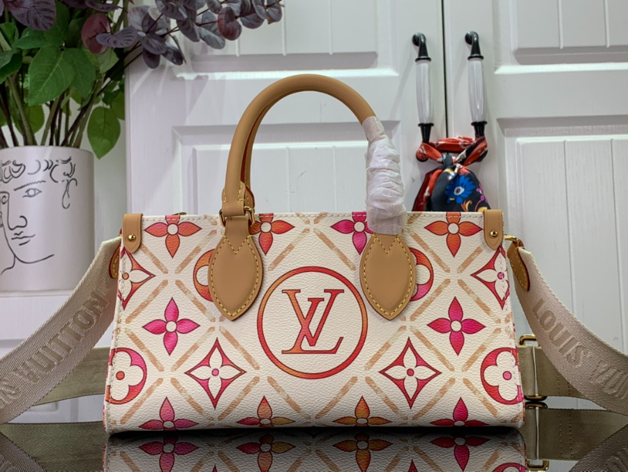 루이비통 온더고 이스트 웨스트 M25318 251310cm 레드2.jpg