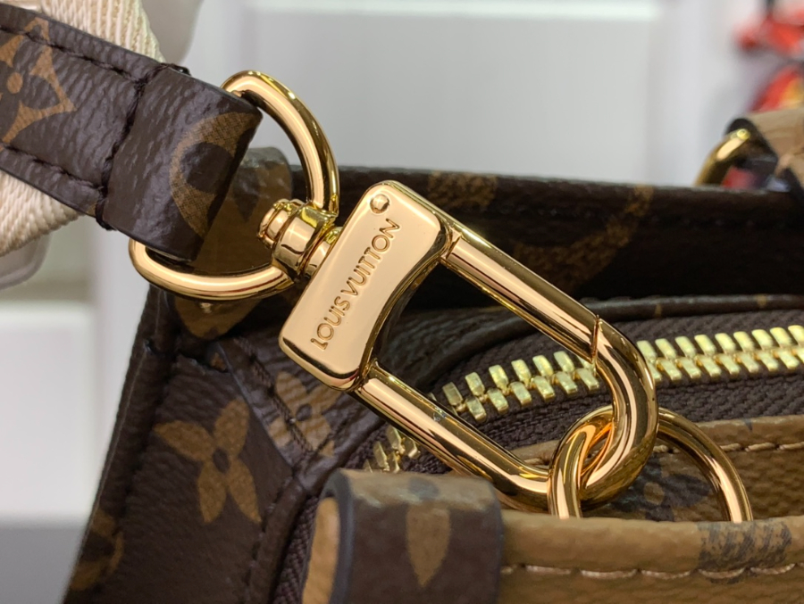 루이비통 온더고 이스트 웨스트 자이언트 모노그램 M46653 251310cm8.jpg