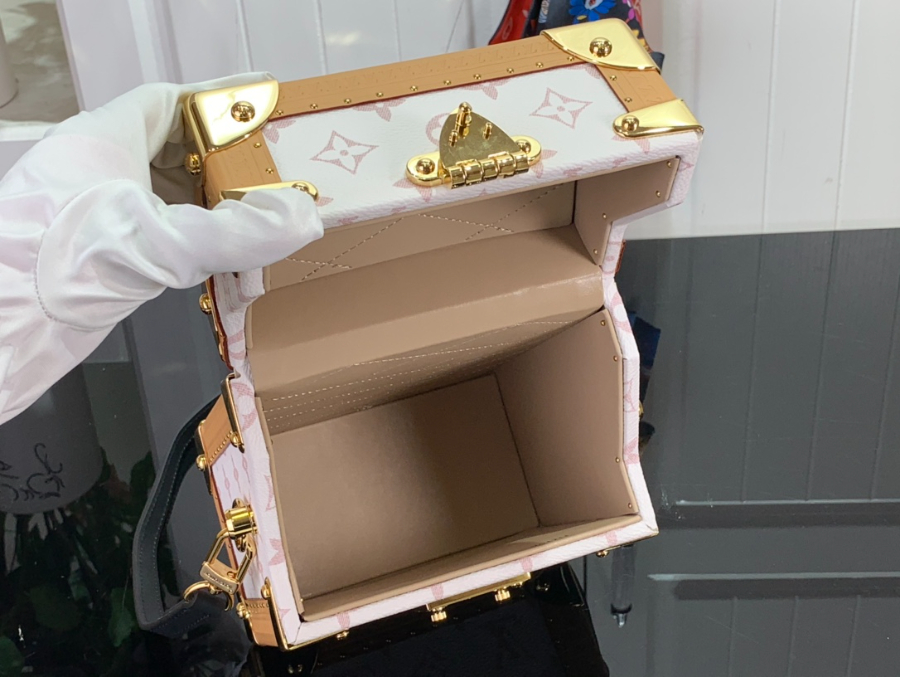 루이비통 카메라 박스 M10079 16137.5cm 라이트 브라운4.jpg