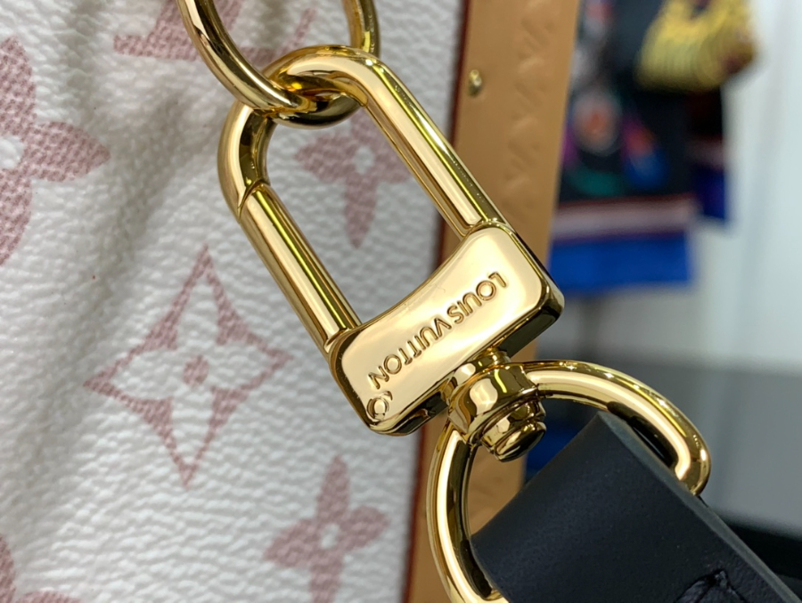 루이비통 카메라 박스 M10079 16137.5cm 라이트 브라운7.jpg