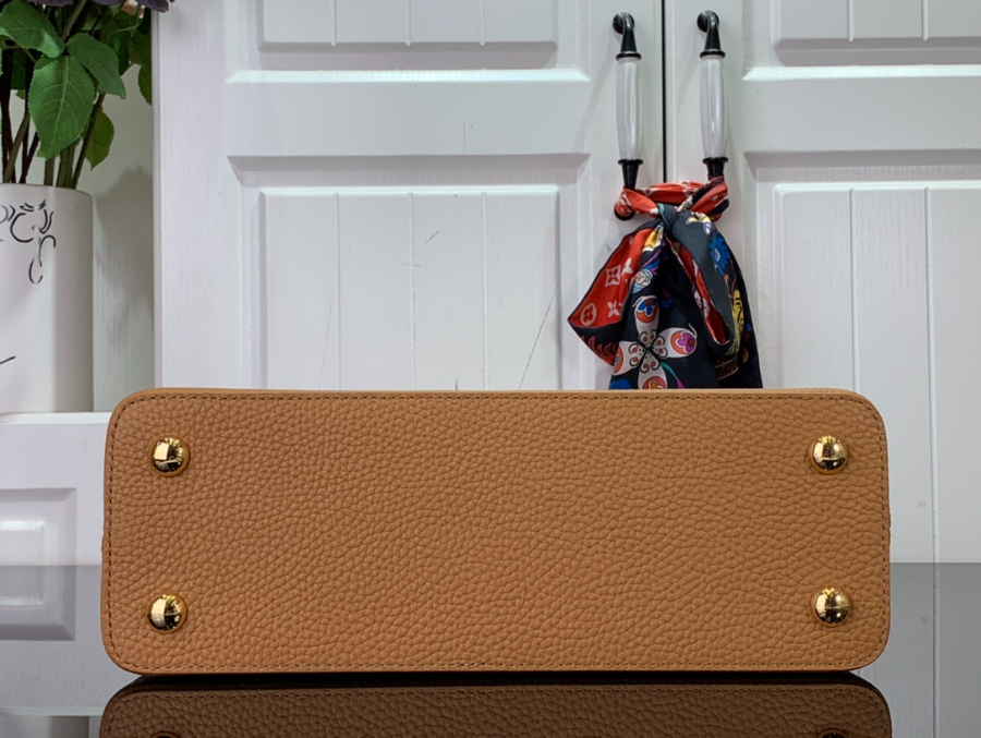 루이비통 카퓌신 BB M21798 M21641 1사이즈 브라운5.jpg