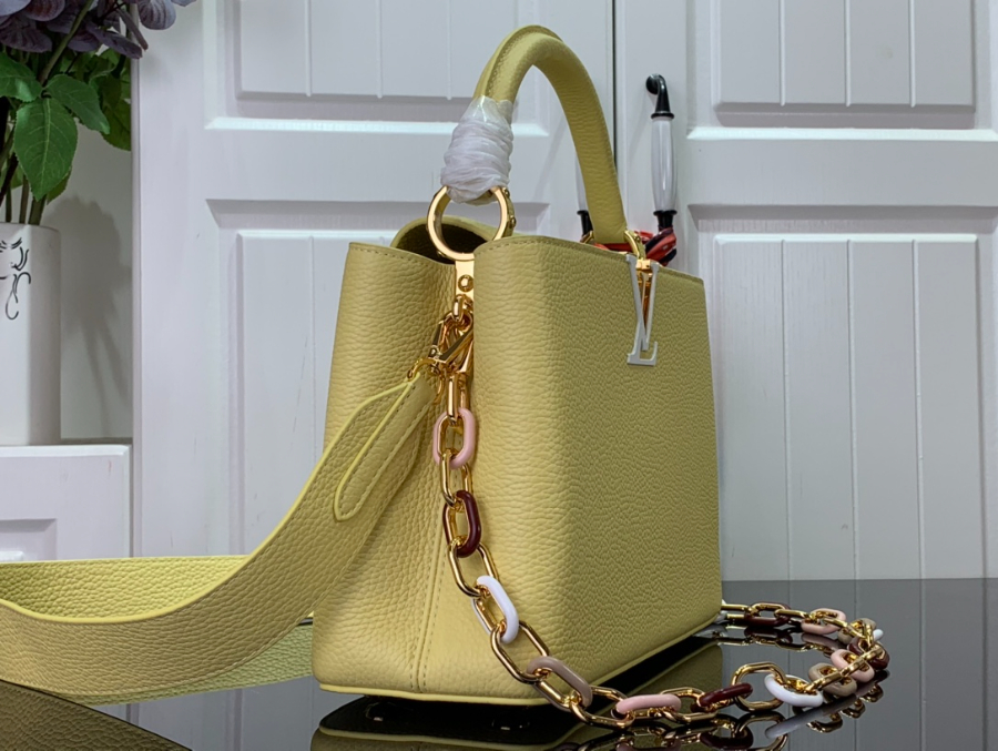 루이비통 카퓌신 BB M21798 M21641 1사이즈 옐로우4.jpg