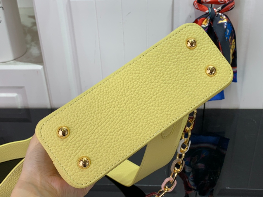 루이비통 카퓌신 BB M21798 M21641 3사이즈 옐로우4.jpg