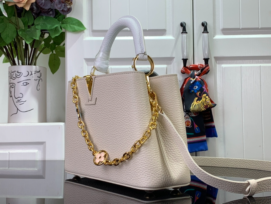 루이비통 카퓌신 M25339 3사이즈 화이트 누드10.jpg