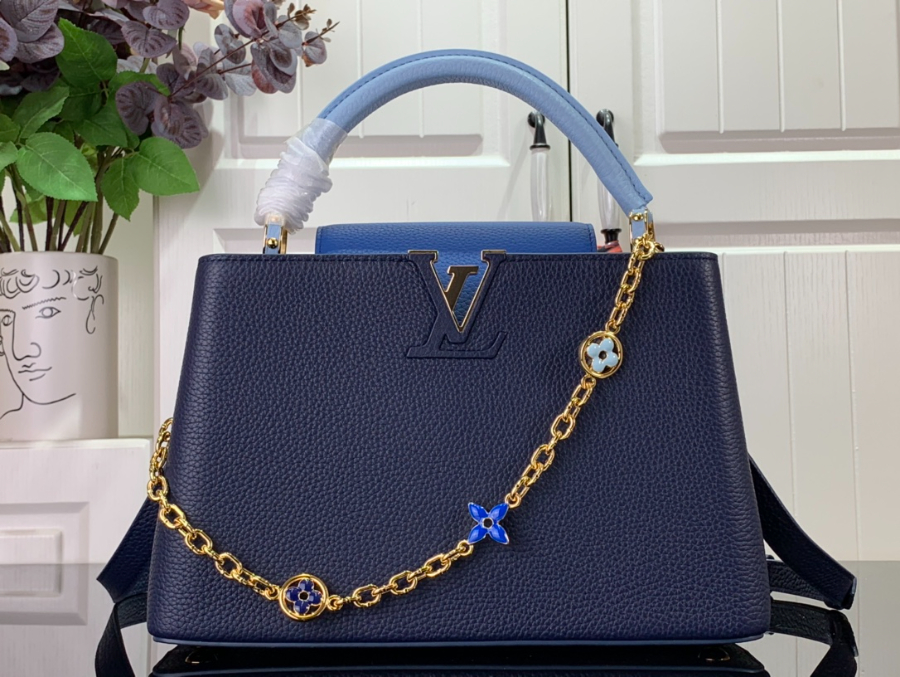 루이비통 카퓌신 M20708 1사이즈 네이비1.jpg