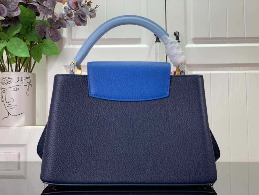 루이비통 카퓌신 M20708 1사이즈 네이비2.jpg