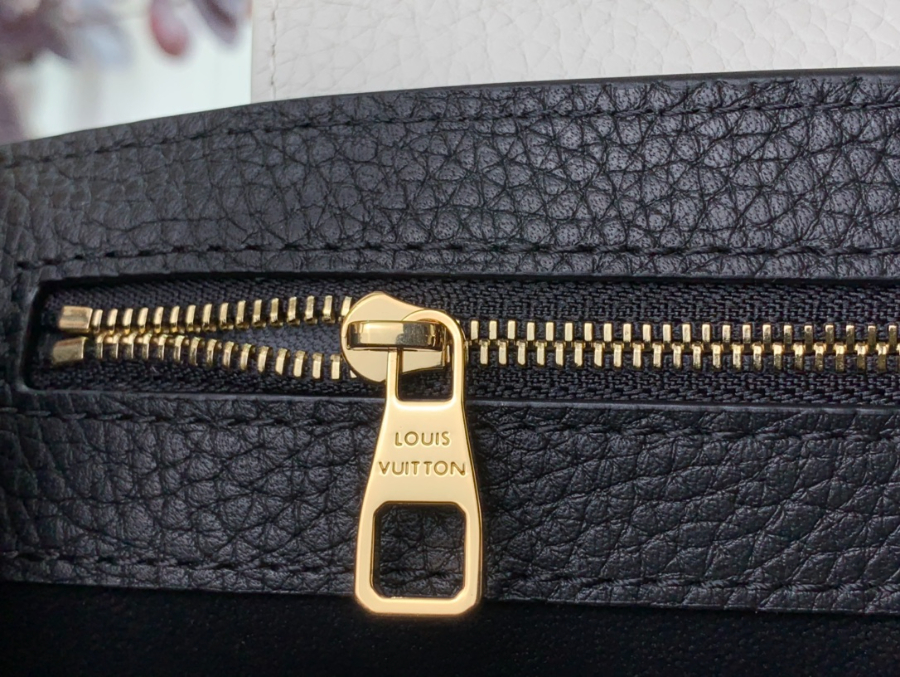 루이비통 카퓌신 M20708 1사이즈 블랙8.jpg