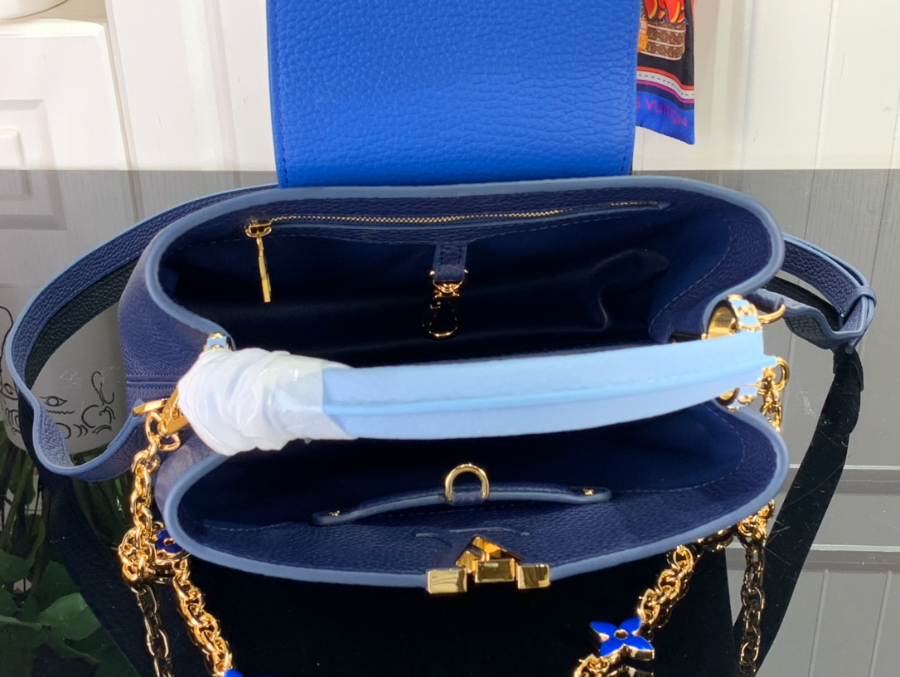 루이비통 카퓌신 M20708 2사이즈 네이비5.jpg