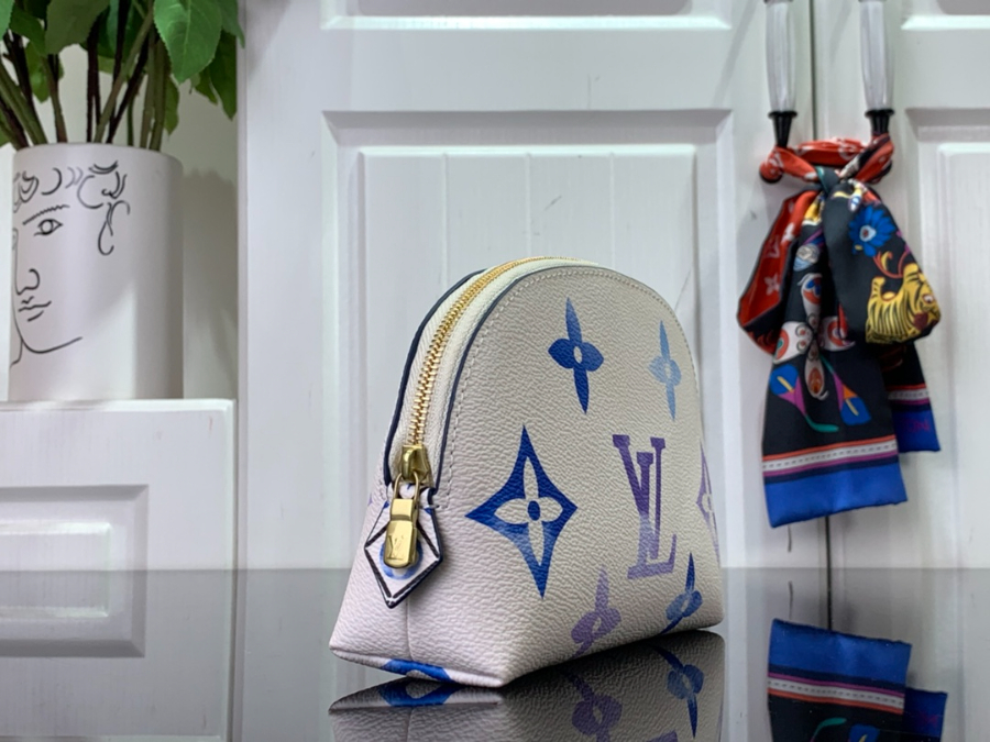 루이비통 코스메틱 파우치 M82388 17126cm3.jpg