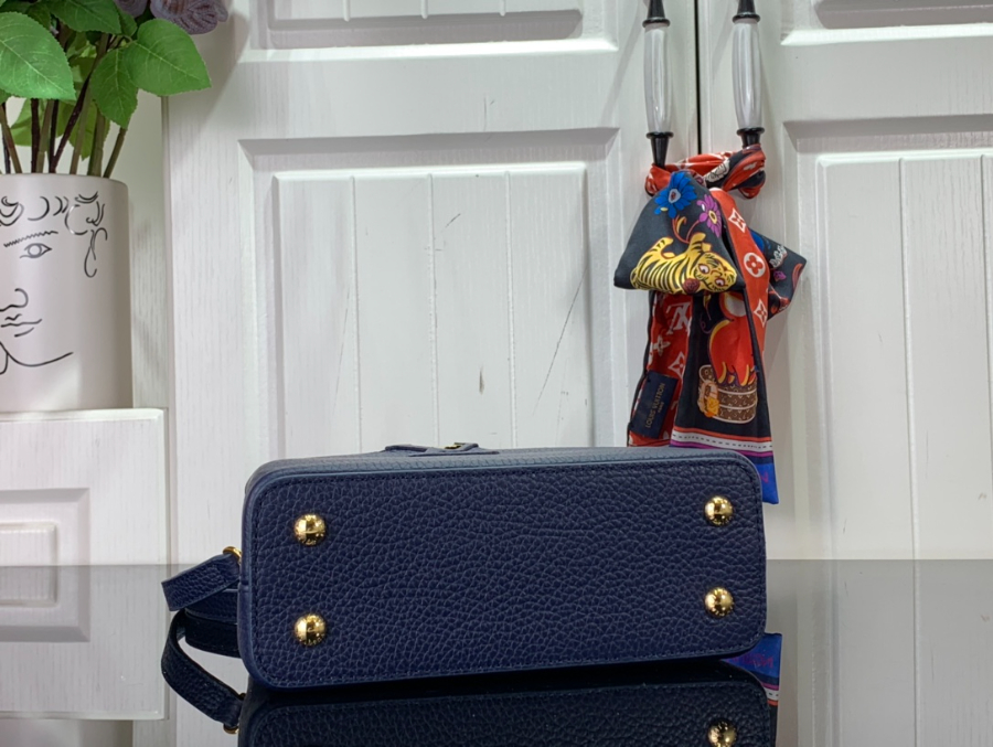 루이비통 카퓌신 M20708 3사이즈 네이비4.jpg