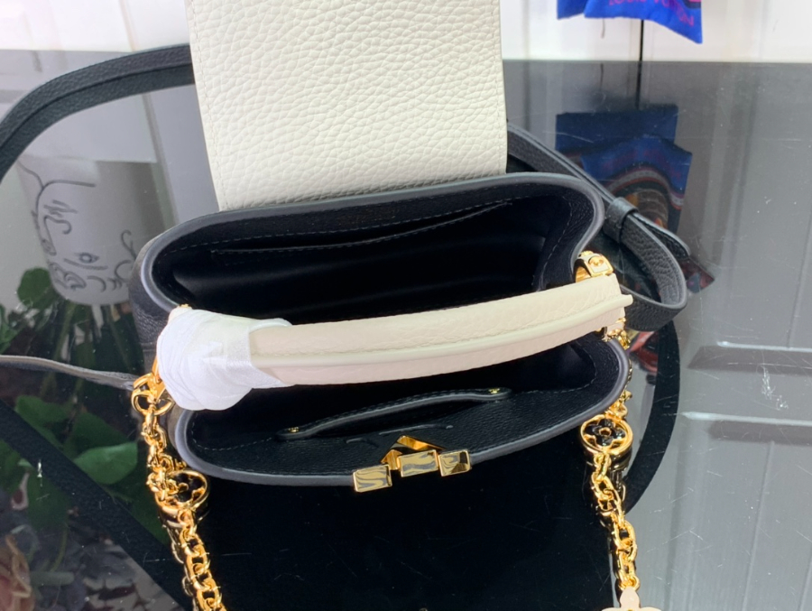 루이비통 카퓌신 M20708 3사이즈 블랙5.jpg