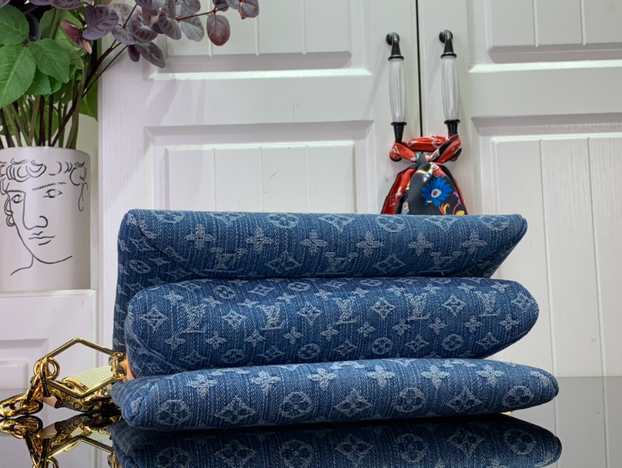 루이비통 쿠상 M24564 262012cm4.jpg