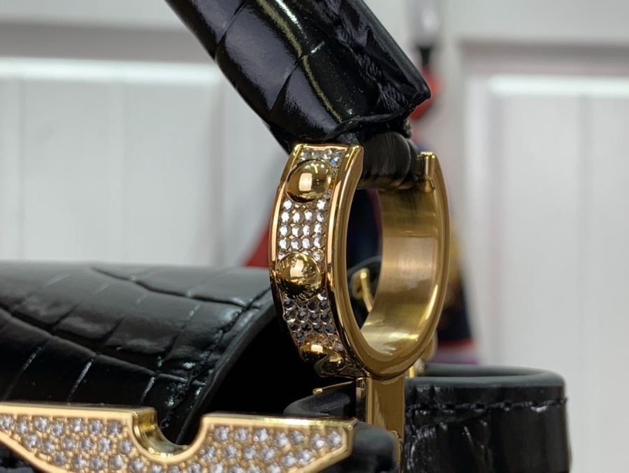 루이비통 크로커 무늬 카퓌신 M56669 1사이즈 골드7.jpg