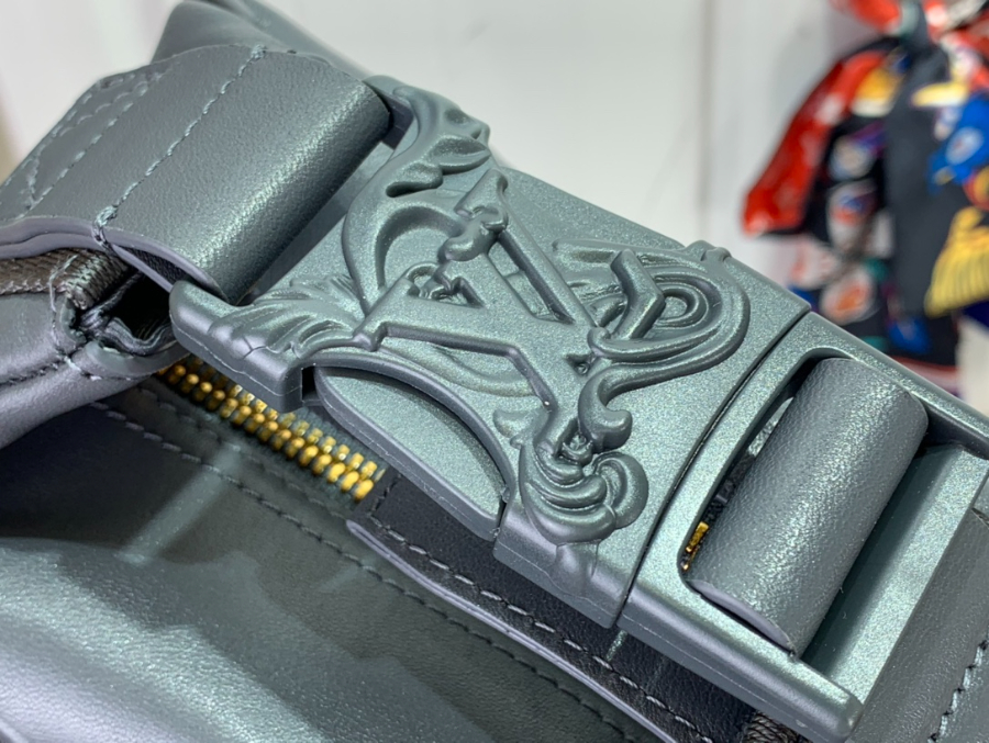 루이비통 크루저 메신저 백 M21812 16.52410cm 1컬러7.jpg