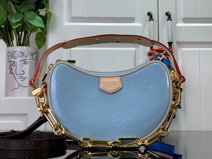 루이비통 크로와상 M24020 M24021 21137cm 2컬러01.jpg