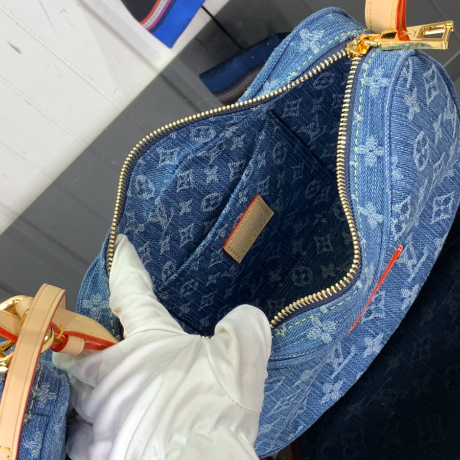 루이비통 크루아상 MM 모노그램 데님 블루 21713cm M468564.jpg