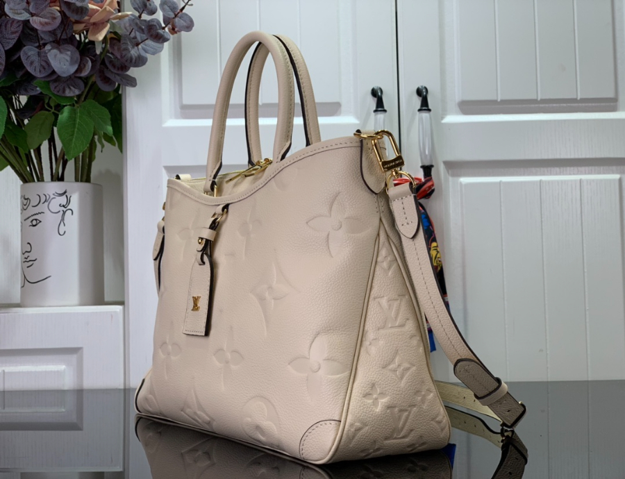 루이비통 트라이아논 M46504 36229cm3.jpg