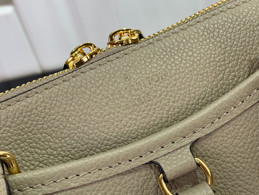 루이비통 트라이아논 MM M46487 36229cm 2컬러8 (1).jpg