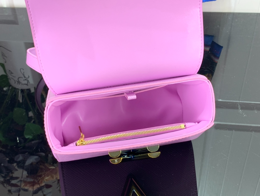 루이비통 트위스트 M22098 19159cm 퍼플4.jpg