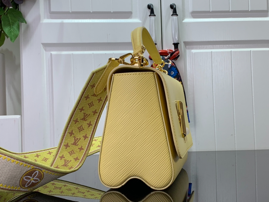 루이비통 트위스트 M22515 19159cm 1컬러3.jpg