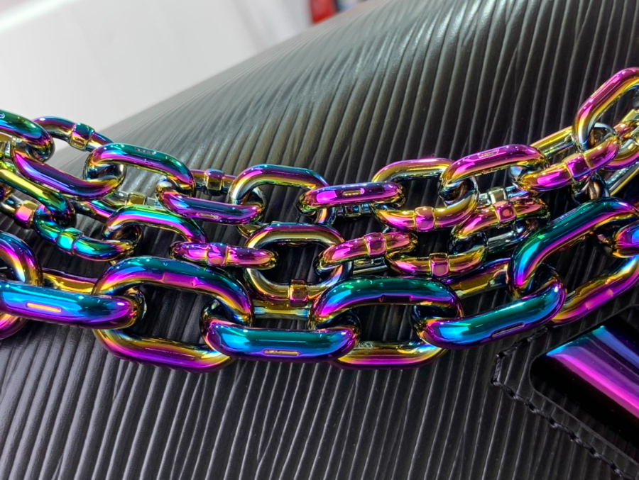 루이비통 트위스트 MM M22028 23179.5cm 1컬러6.jpg