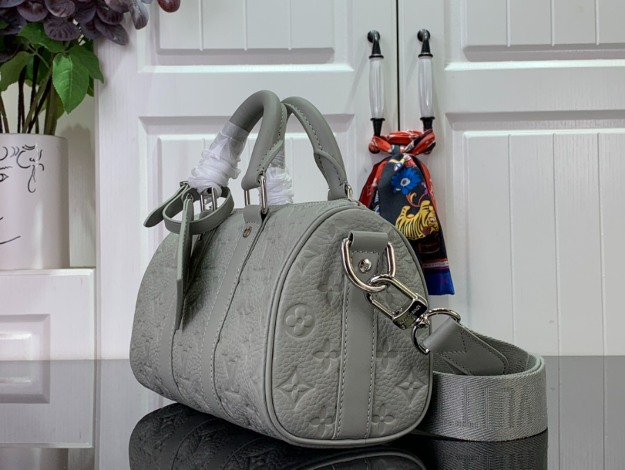 루이비통 키폴 반둘리에 M23163 251511cm 그레이3.jpg