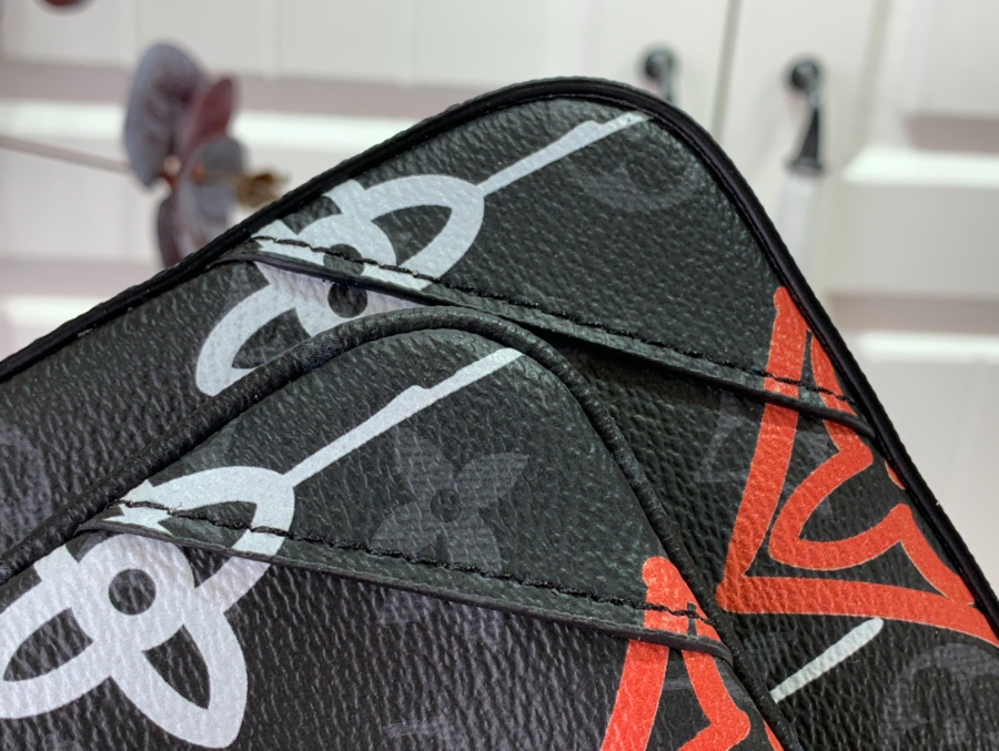 루이비통 토리오 메신저백 M21396 2518.57cm6.jpg