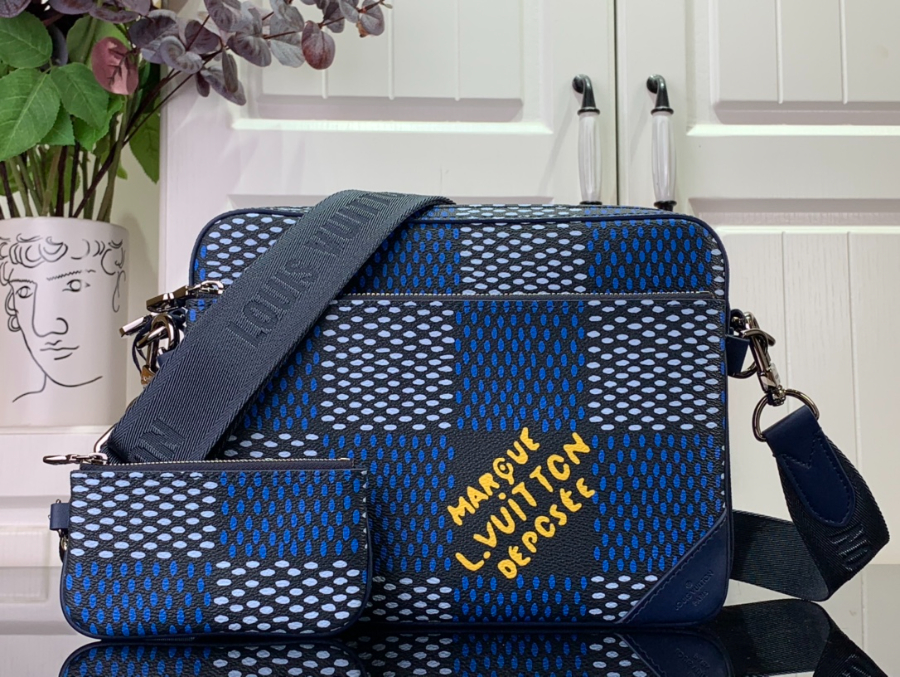 루이비통 트리오 메신저백 M40694 2518.57cm1.jpg